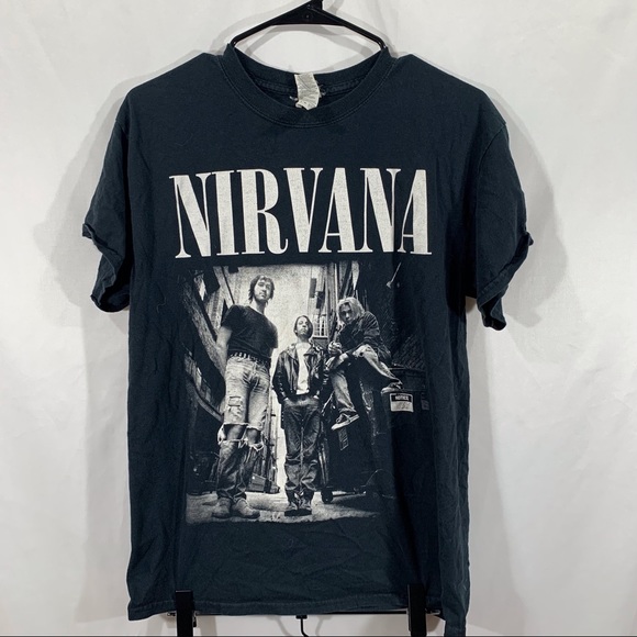Gildan Other - Nirvana Men’s Medium Graphic T